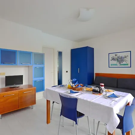 Spacious And Comfy Flat With Balcony アパート リニャーノ・サッビアドーロ