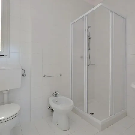 Spacious And Comfy Flat With Balcony アパート リニャーノ・サッビアドーロ