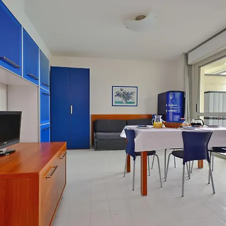 Spacious And Comfy Flat With Balcony アパート リニャーノ・サッビアドーロ